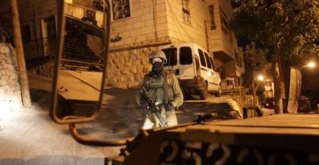 قوات الإحتلال تعتقل فتيين من قرية العرقة غرب جنين